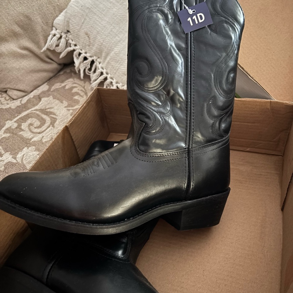 Men's Black Western Boots
